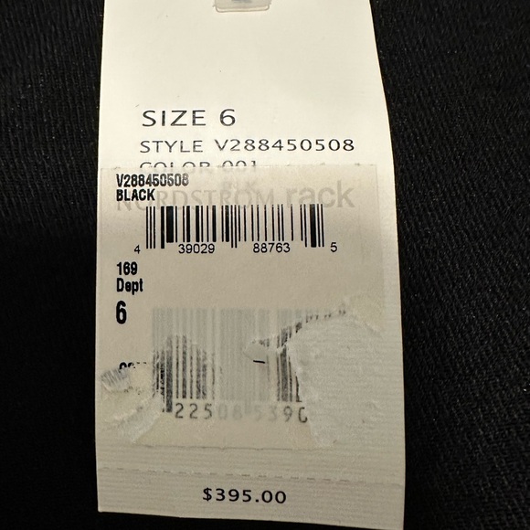 NWT Vince black cap sleeve v-neck inverted pleat dress, size 6 - Picture 7 of 8